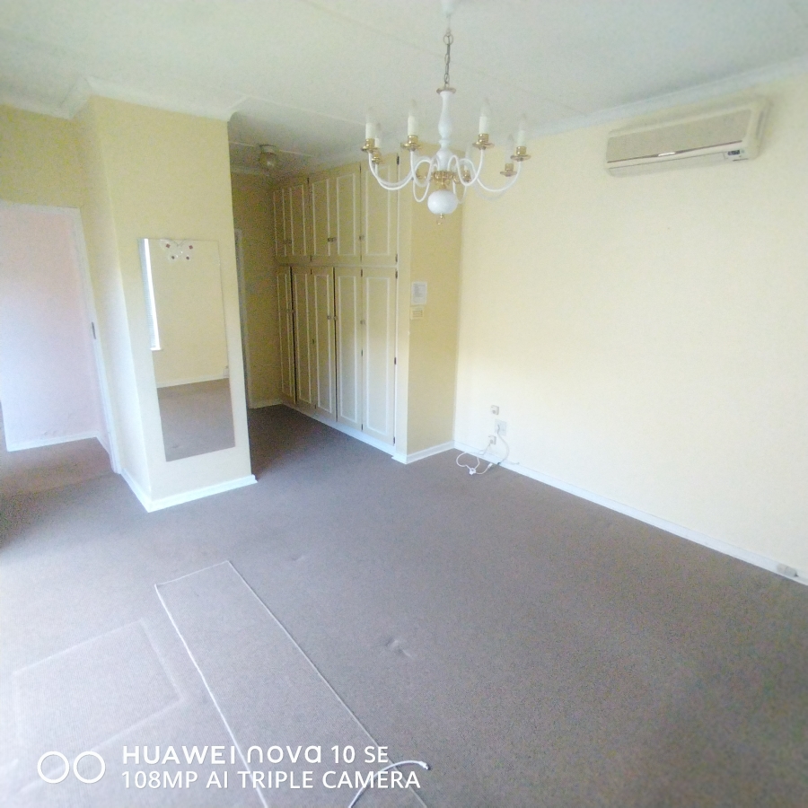 To Let 4 Bedroom Property for Rent in Bergsig Free State